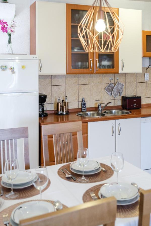 Apartman Mare Милна Екстериор снимка